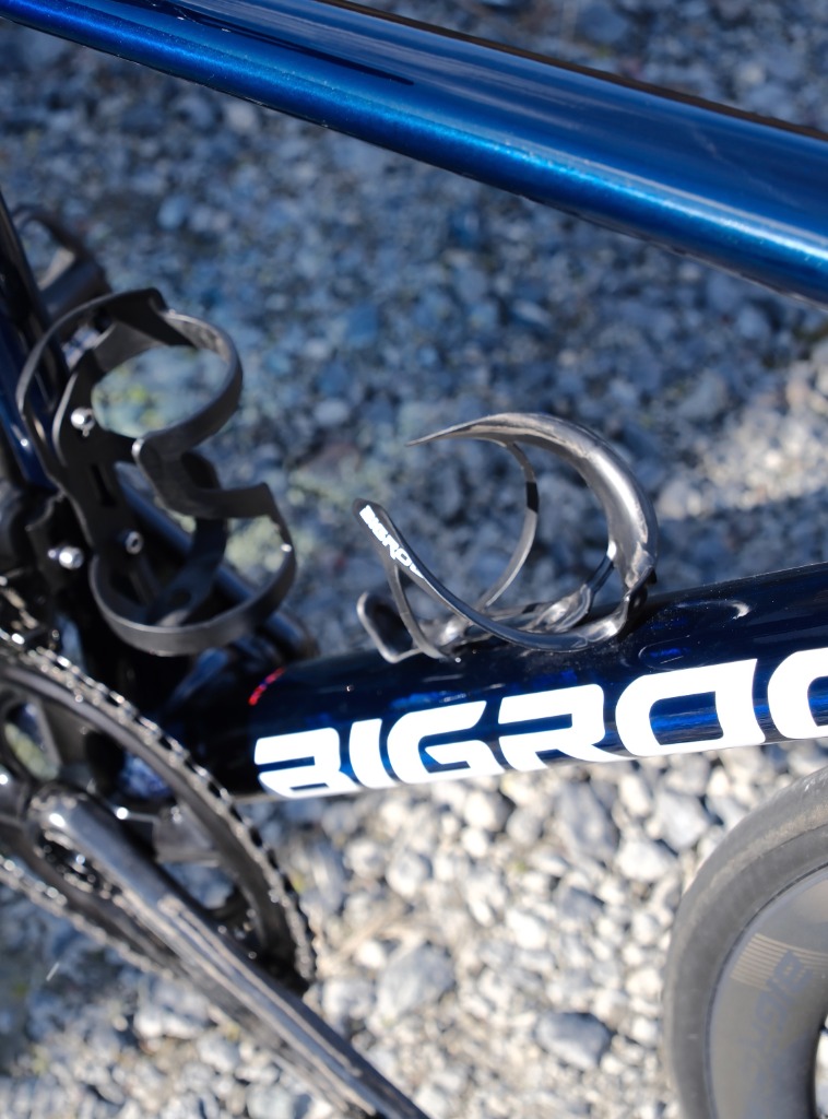 Carbon Bottle Cage image 2