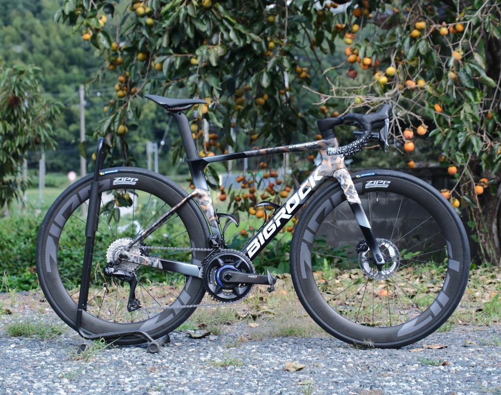 001/AERO Road Frame