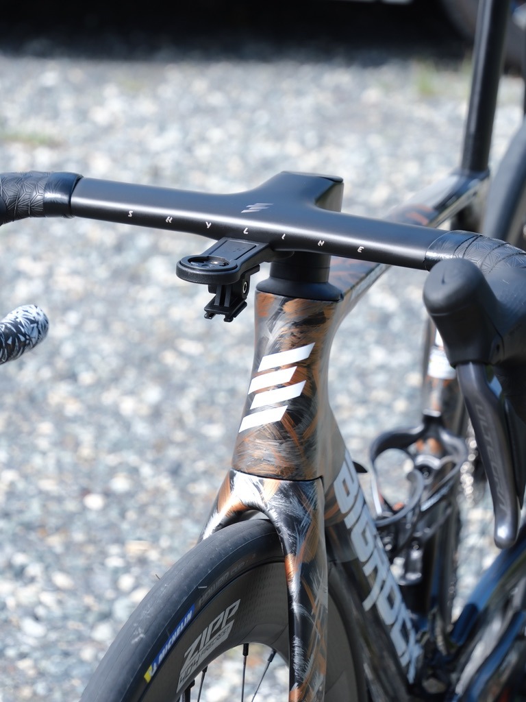 001/AERO Road Frame image 5