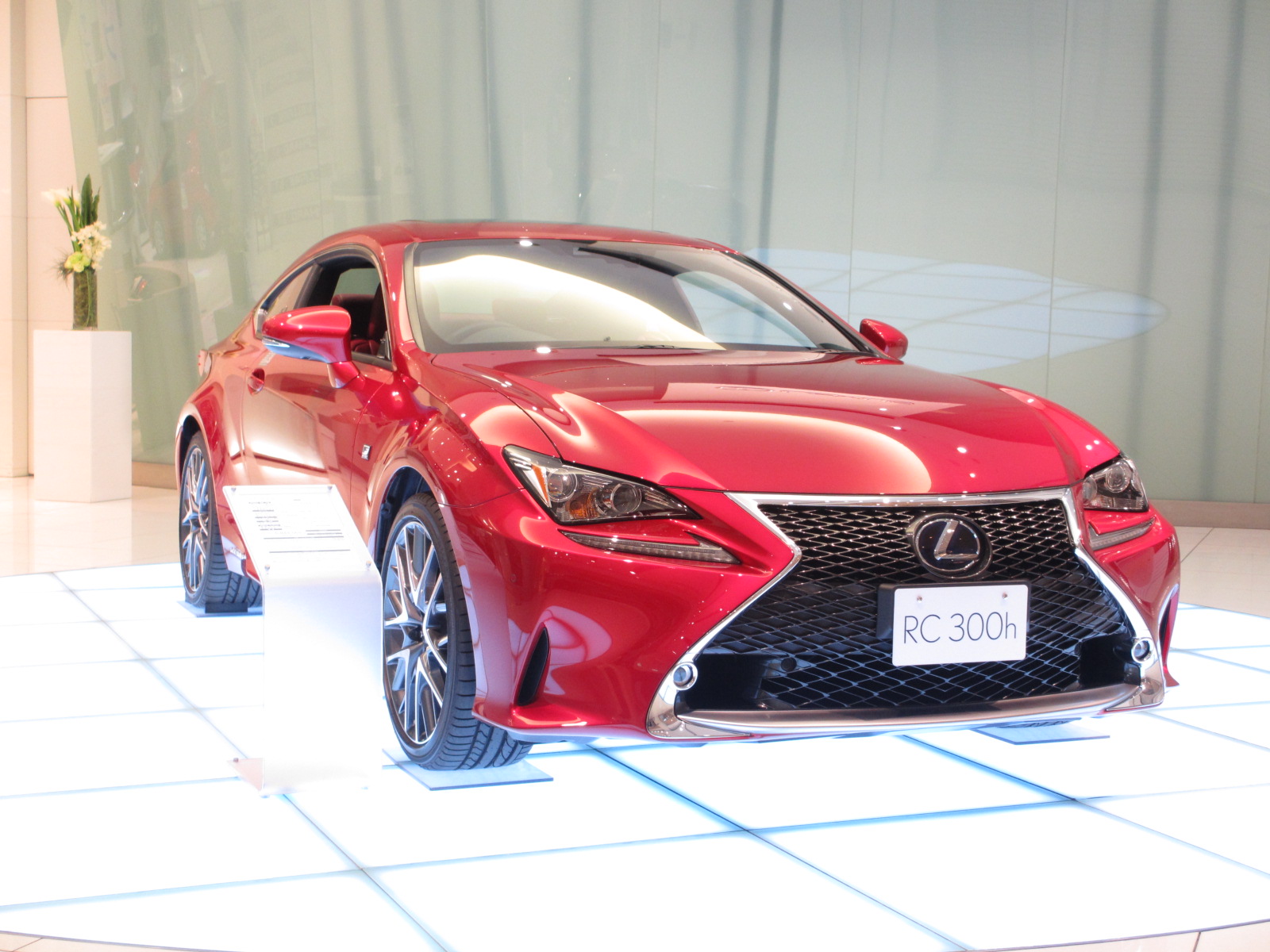 レクサス新展示車のご紹介 | トヨタ自動車ショールーム 公式ブログ