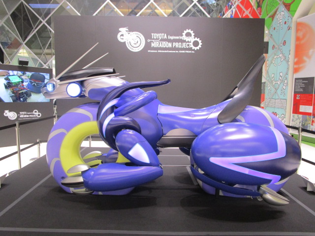 ポケットモンスター　トヨタオートご来場記念 ほぼ実物大で動く“ミライドン”、トヨタとポケモンが「TOYOTA