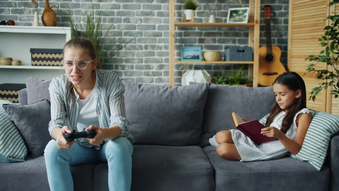 子どもと保護者がメディアに接触する様子——子ども向けマーケティングが難しい2つの構造的背景