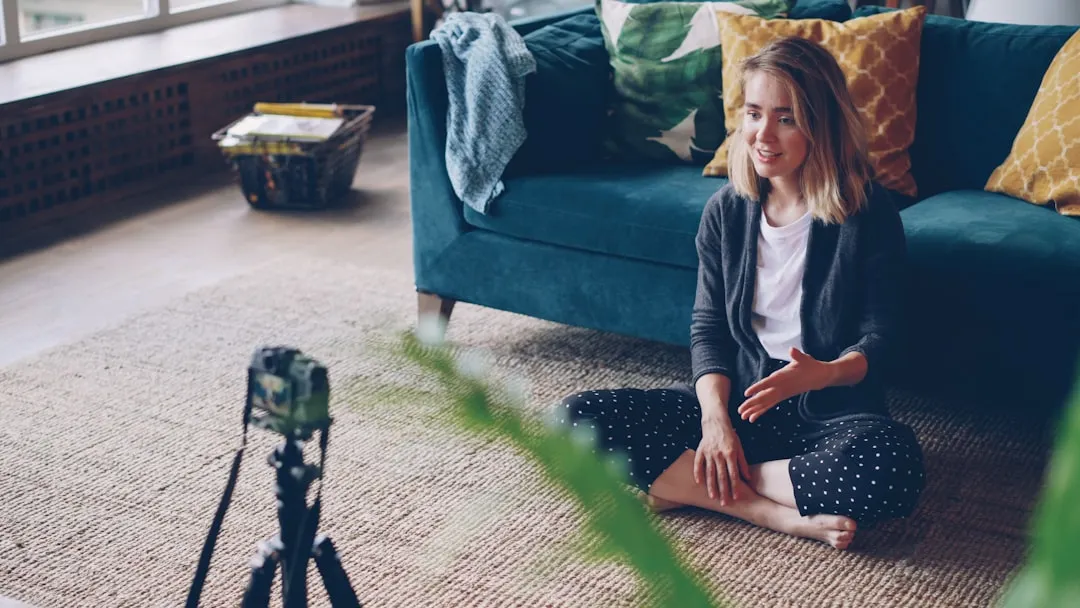 デジタルマーケティングとブランド体験：オンラインでコンテンツを発信するクリエイター