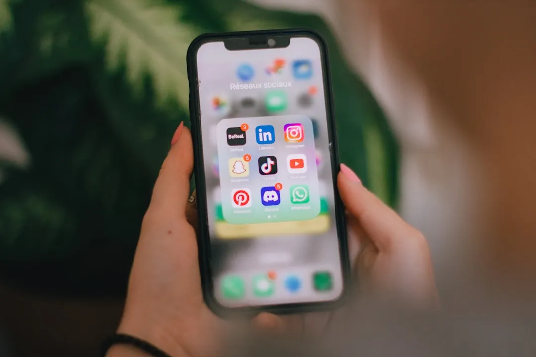 SNS拡散設計の3層構造：PRE GAME・IN GAME・OFF GAMEを使ったマーケティング戦略のイメージ