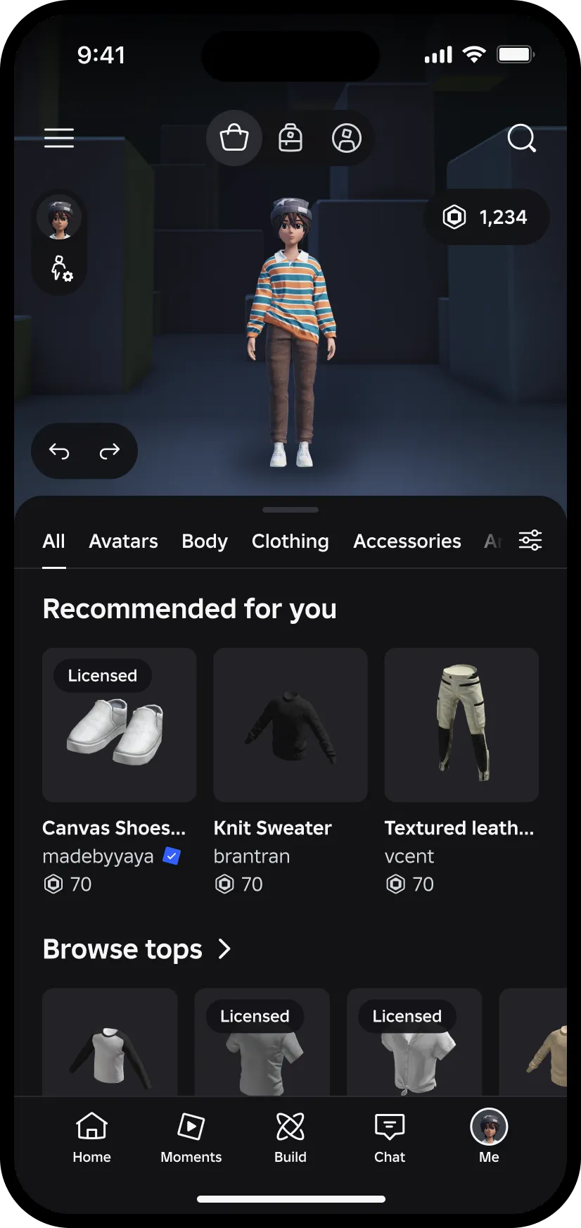 Robloxのアバターショップ画面。おすすめ欄のアイテムに「Licensed」バッジが付いている