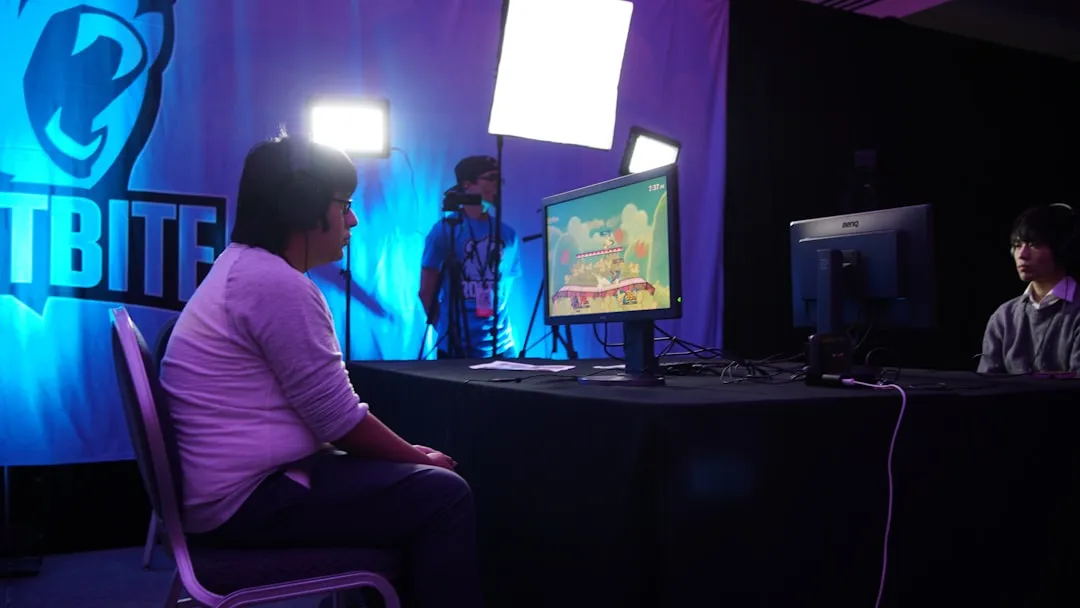 ゲーム内広告がライブ配信に与える相乗効果の説明図