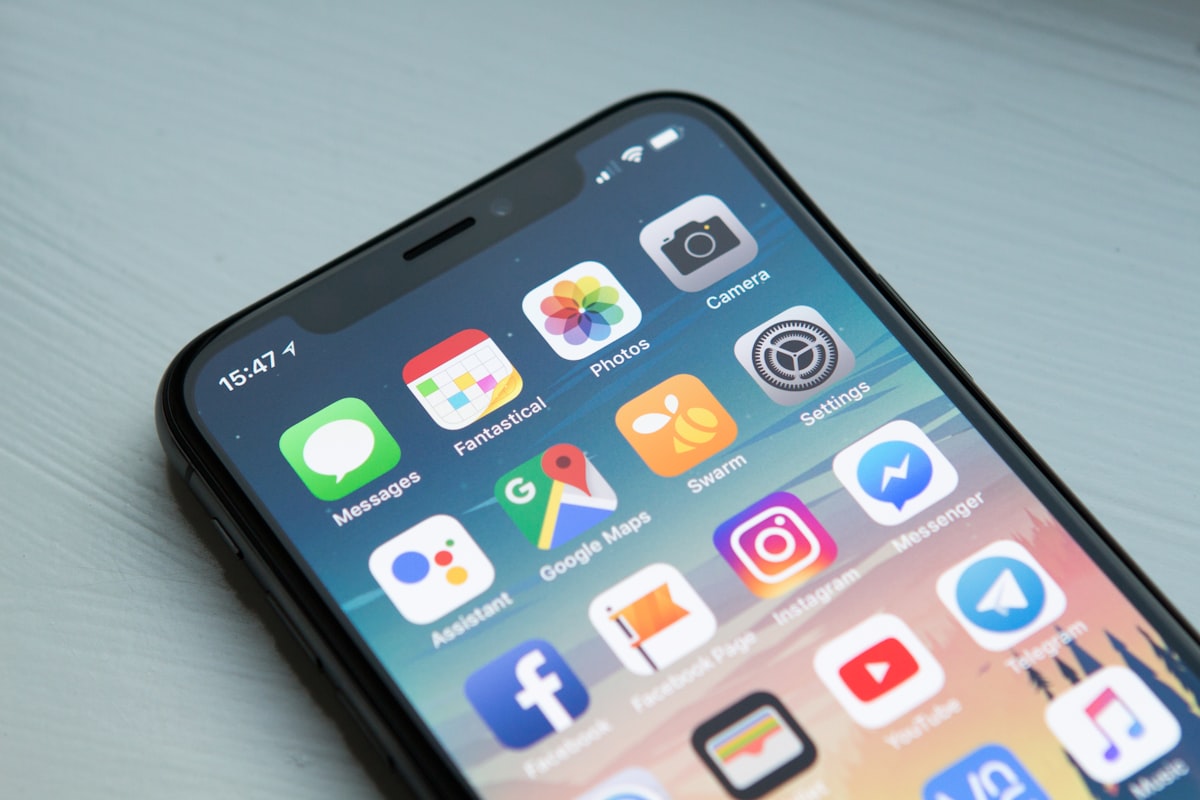 スマートフォンでのゲームプレイ中の広告表示
