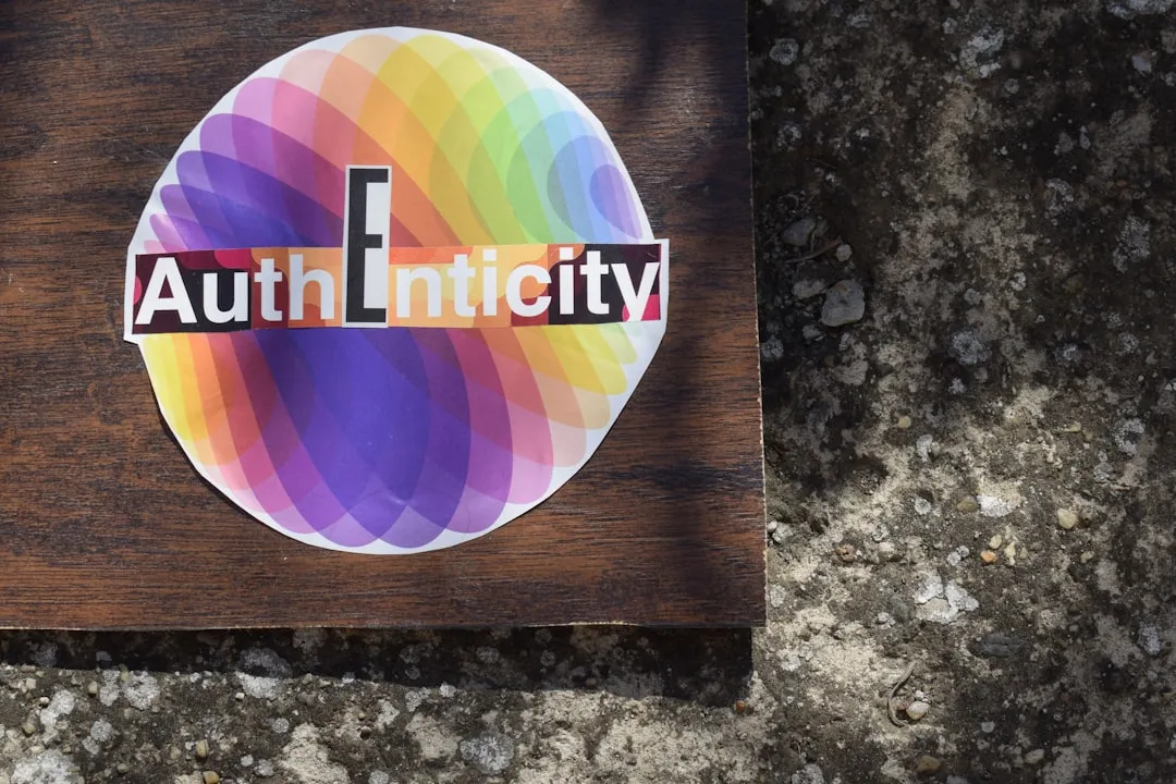 ブランドアイデンティティと認知を象徴するデザイン素材」 width=