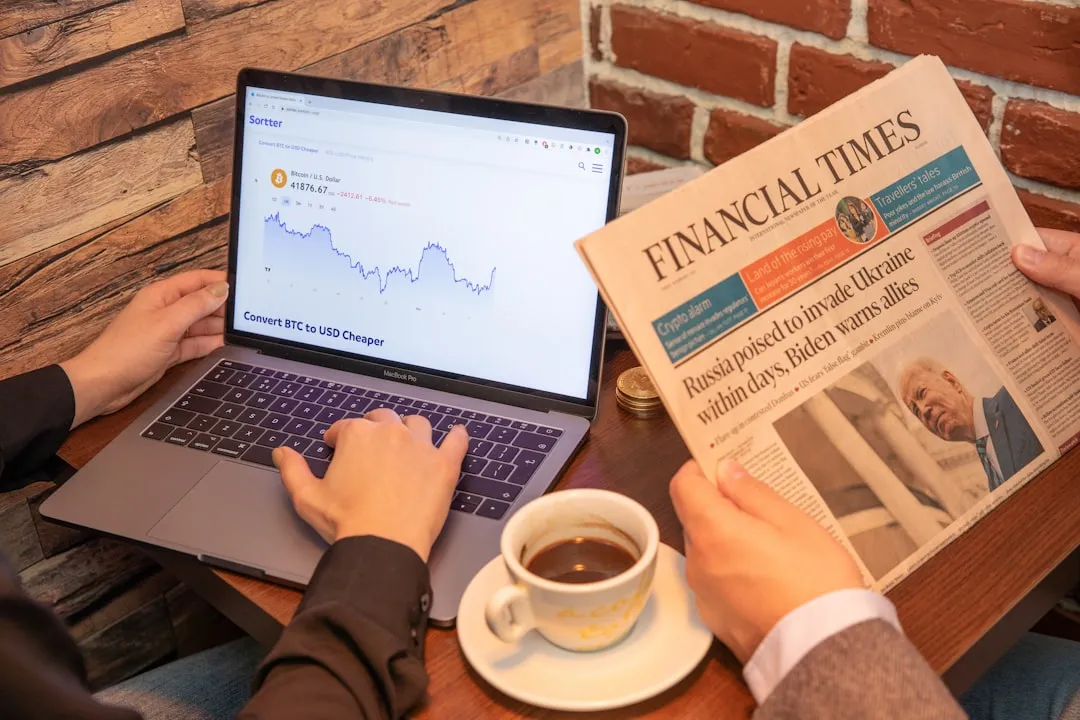 マーケットリサーチの調査データを確認するシーン。視認率の測定基準（旧IAB基準と2022年新基準）を正しく評価するための調査プロセスのイメージ」 width=