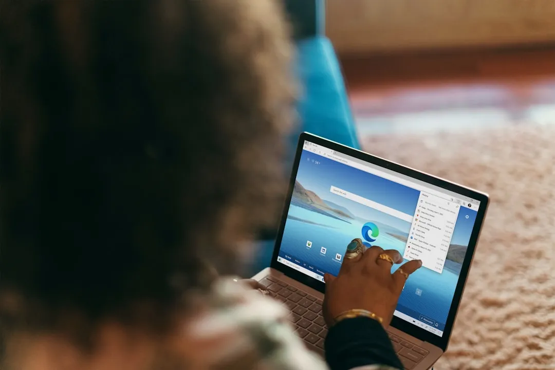 α世代（アルファ世代）の定義と年齢・人口規模を示す図