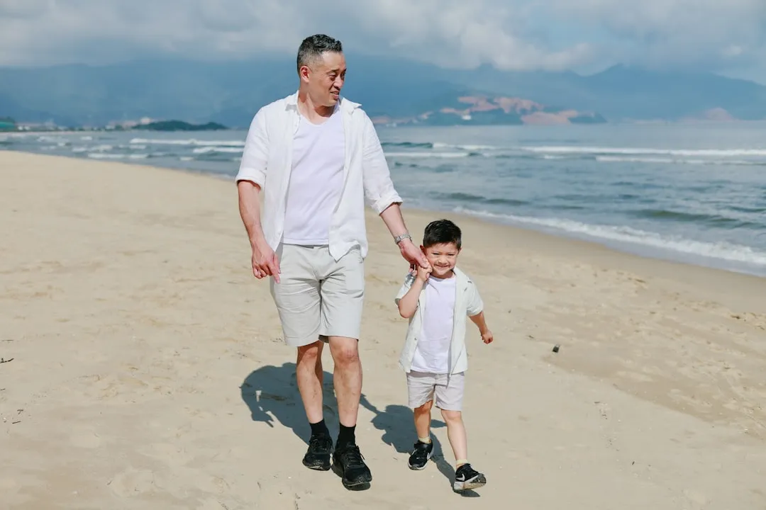 共働きパパの6クラスター別の特徴と構成比（電通パパラボ分析）