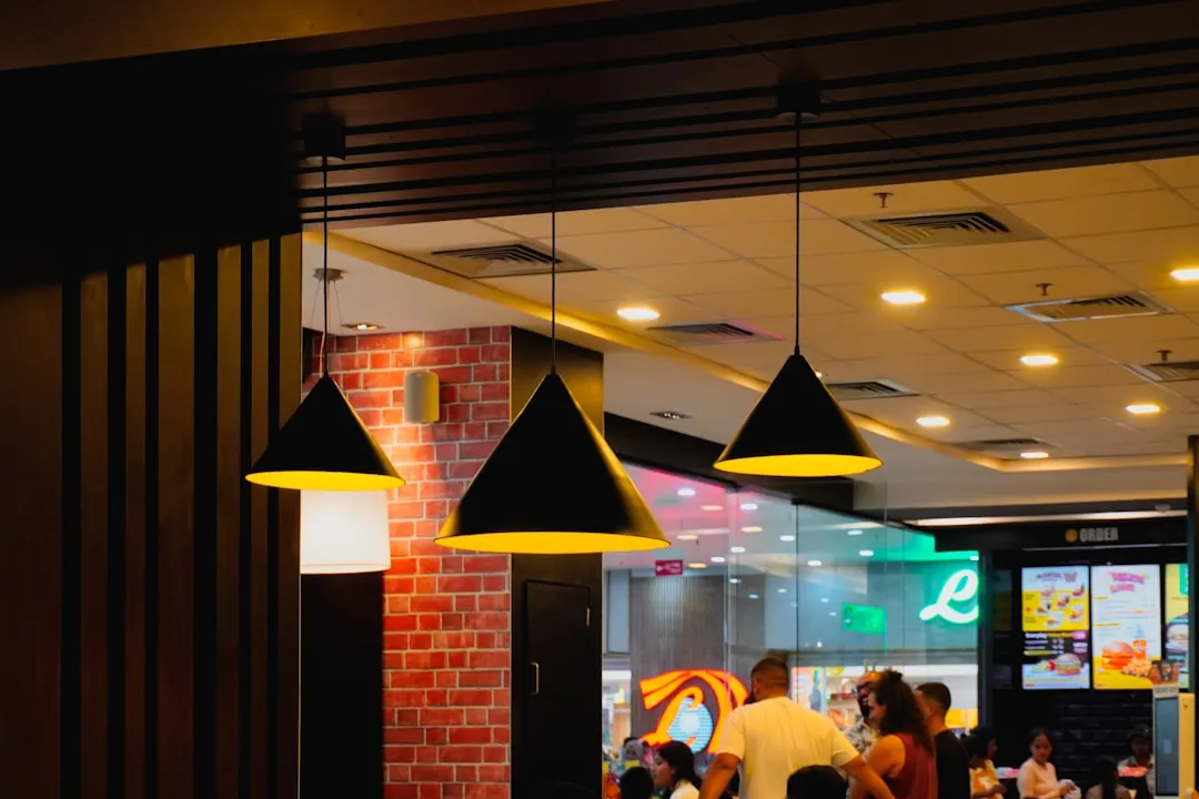 外食チェーンのゲーム内広告活用事例（音声広告・Robloxカスタムワールド）