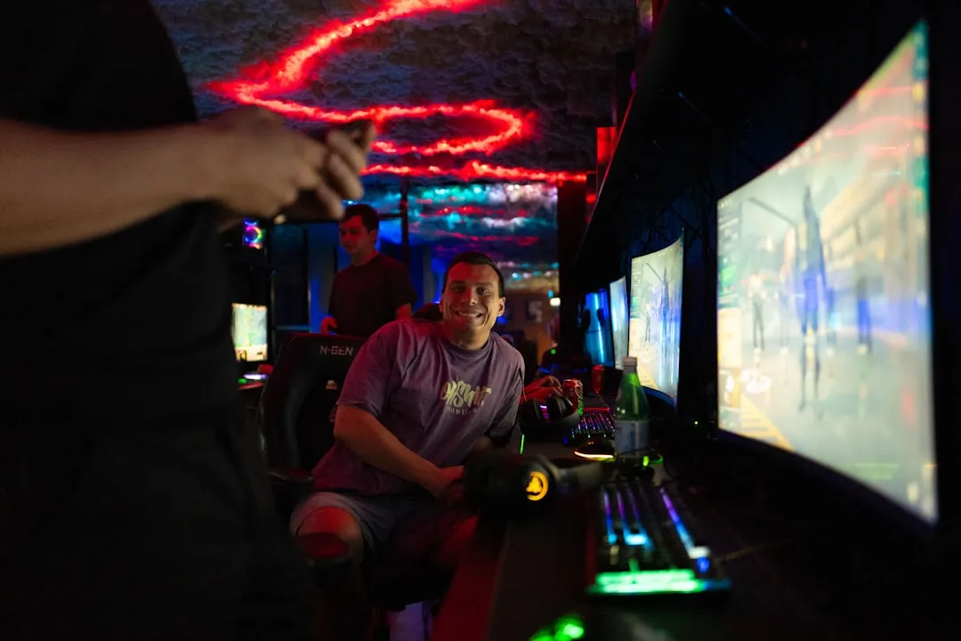 ゲーム内看板広告のイメージ（Bidstackはゲーム空間内の看板に広告を配信していた）