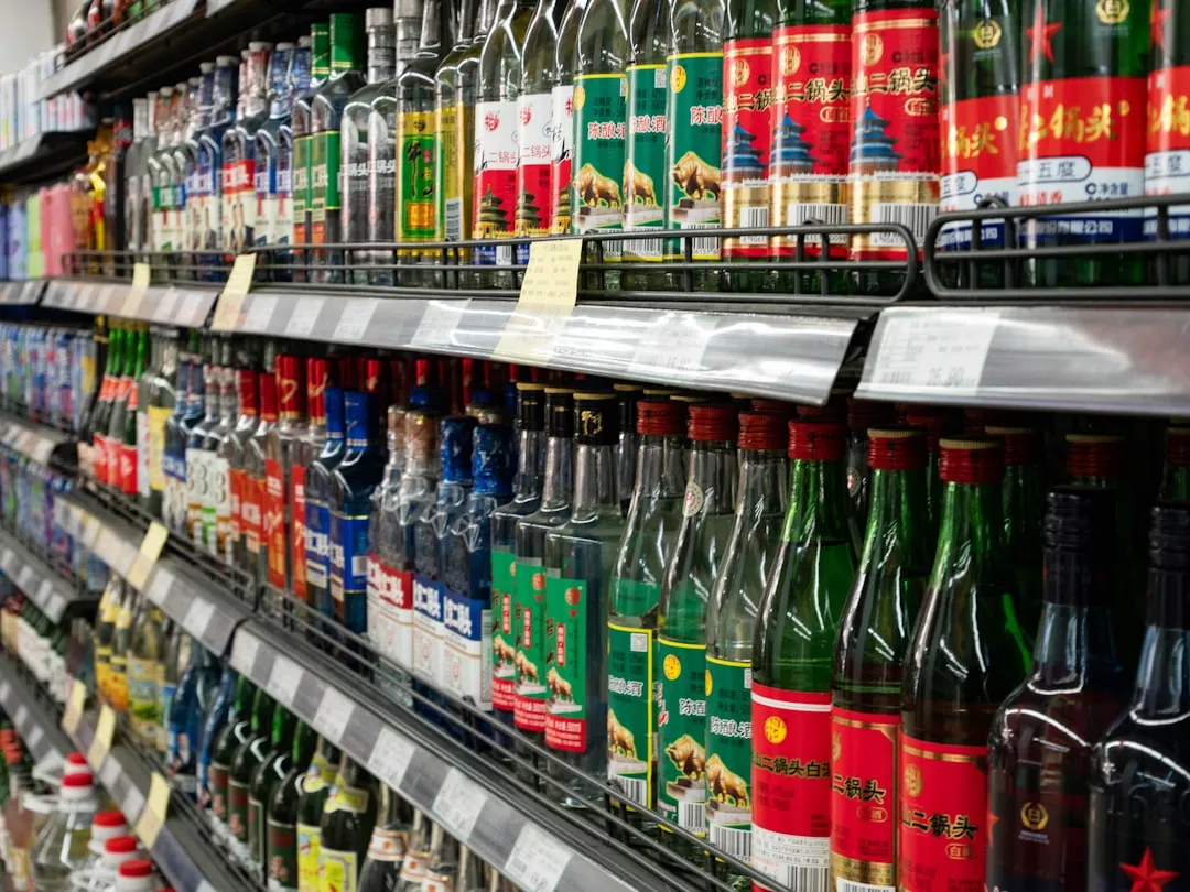 若年層リーチを狙う飲料・食品ブランドの媒体選定イメージ