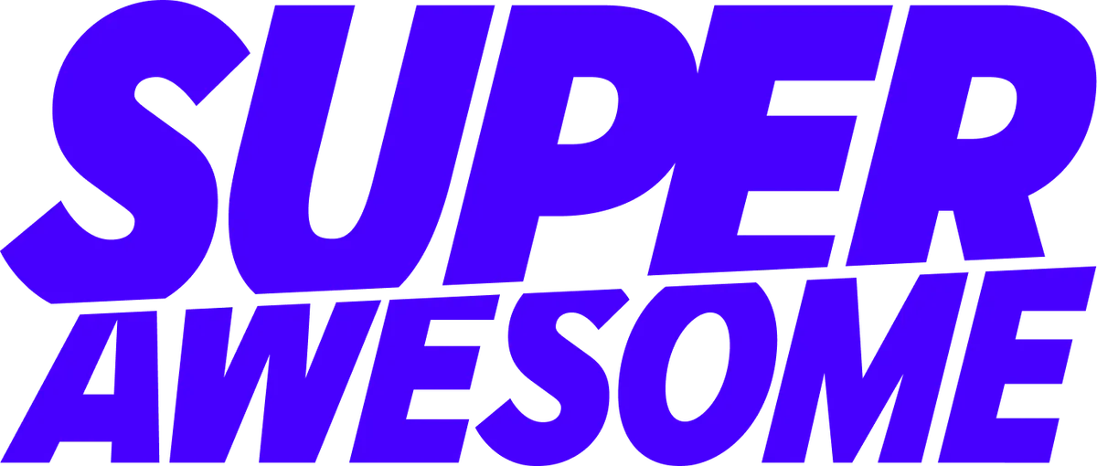SuperAwesomeの企業ロゴ(青紫の太字ロゴタイプ)