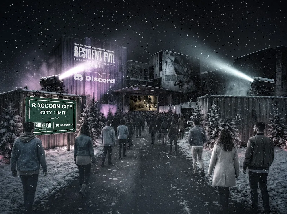 サンディエゴのQuartyardに設けられた『Resident Evil Fan Experience』会場のイメージ。ラクーンシティの看板とDiscordロゴが並ぶ