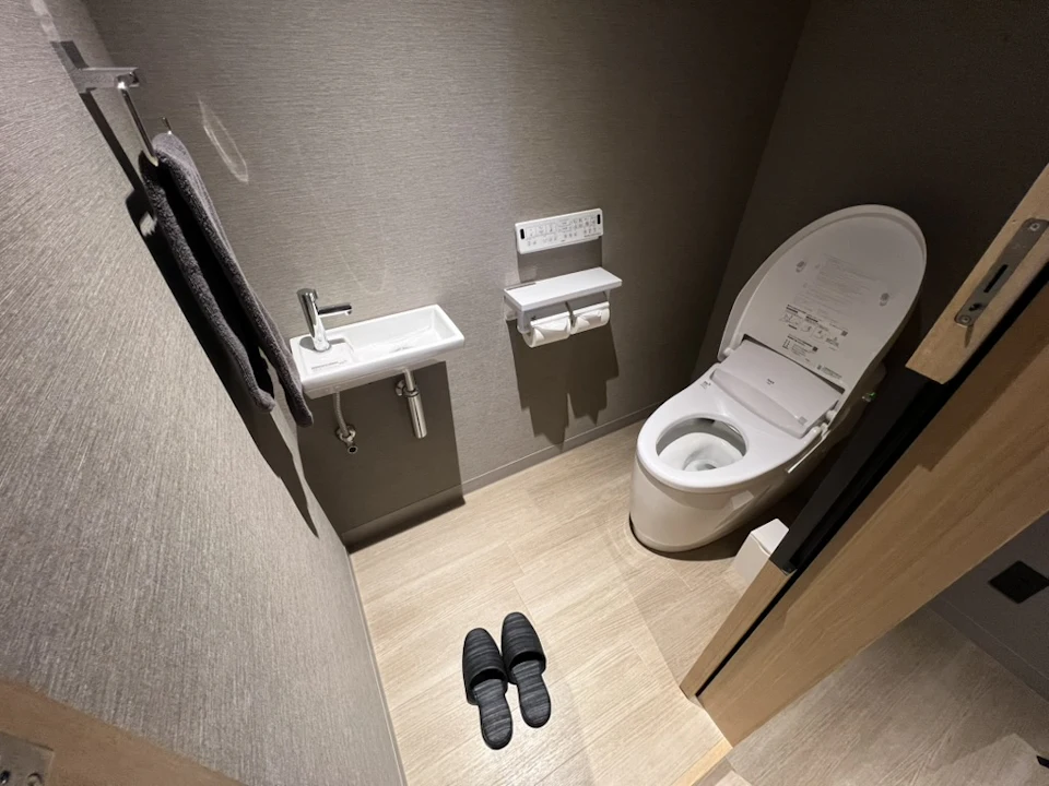 多機能なトイレの画像