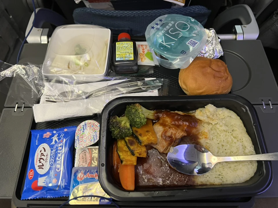 成田（NRT）→シンガポール（SIN）の機内食の画像