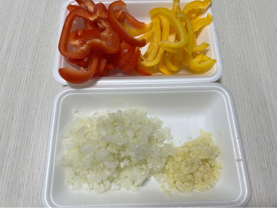 野菜を切るの画像
