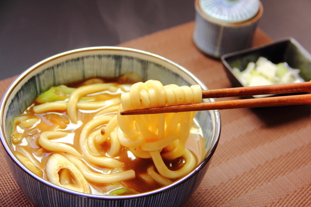 カレー セール の シミ 食器 用 洗剤