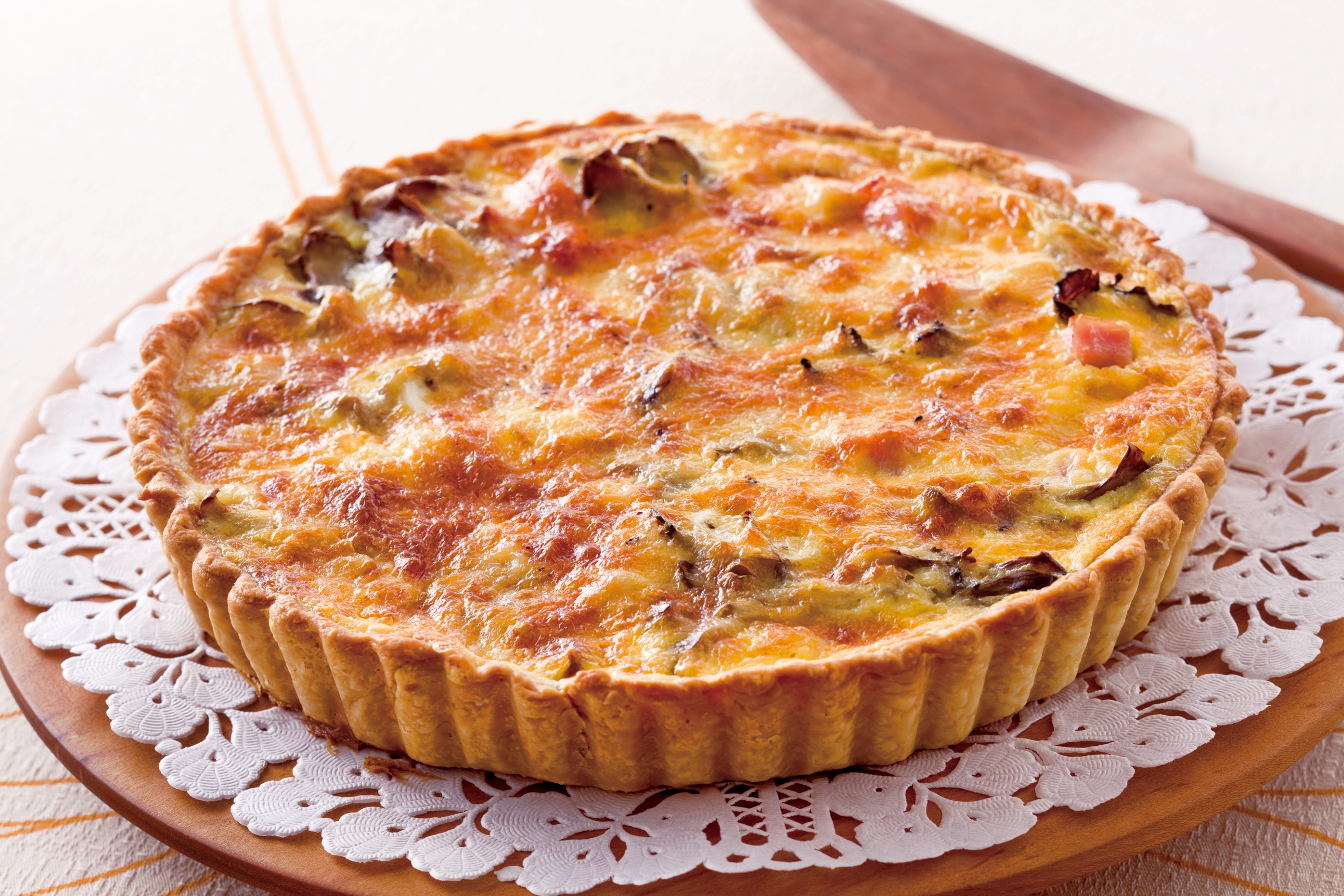 オーブンレシピ】具だくさんの「和野菜キッシュ」 | 東京ガス ウチコト