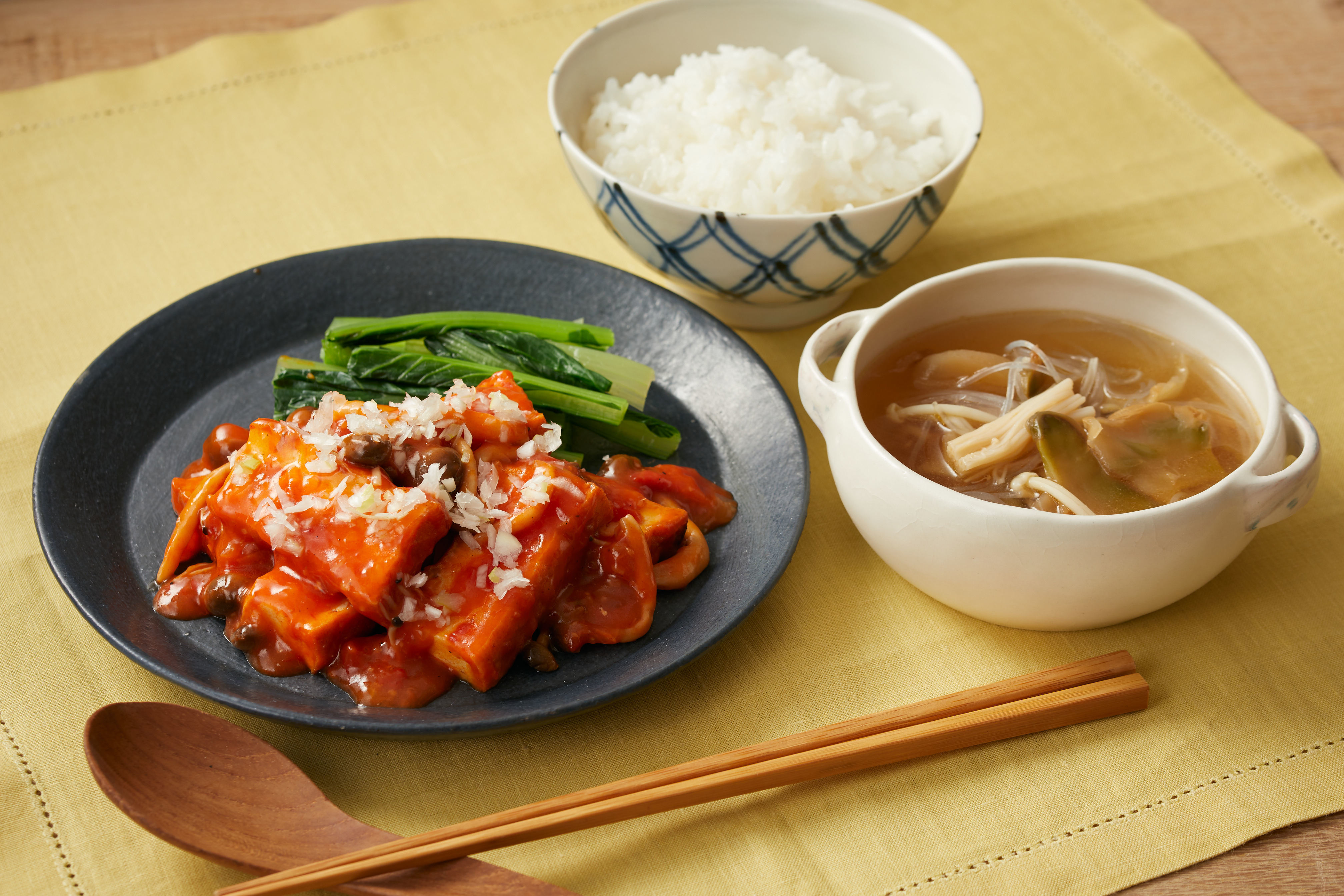 菜菜一汁 居敷当て付きお仕立て お仕立て上がり2つ折にて発送予定 菜菜一汁 居敷当て付きお仕立て お仕立て上がり2つ折にて