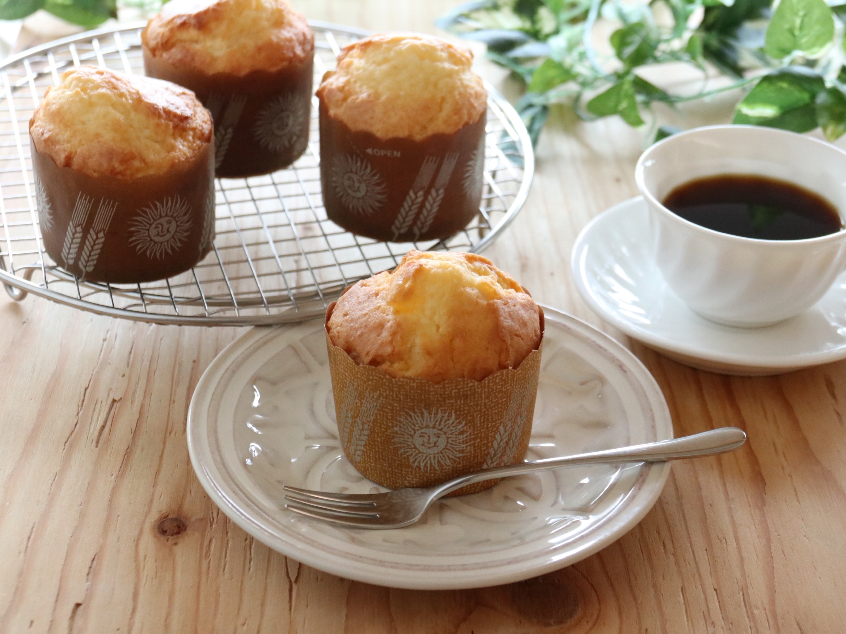 パインマフィン 夏に冷やして食べたい♡パイナップルとココナッツのトロピカル