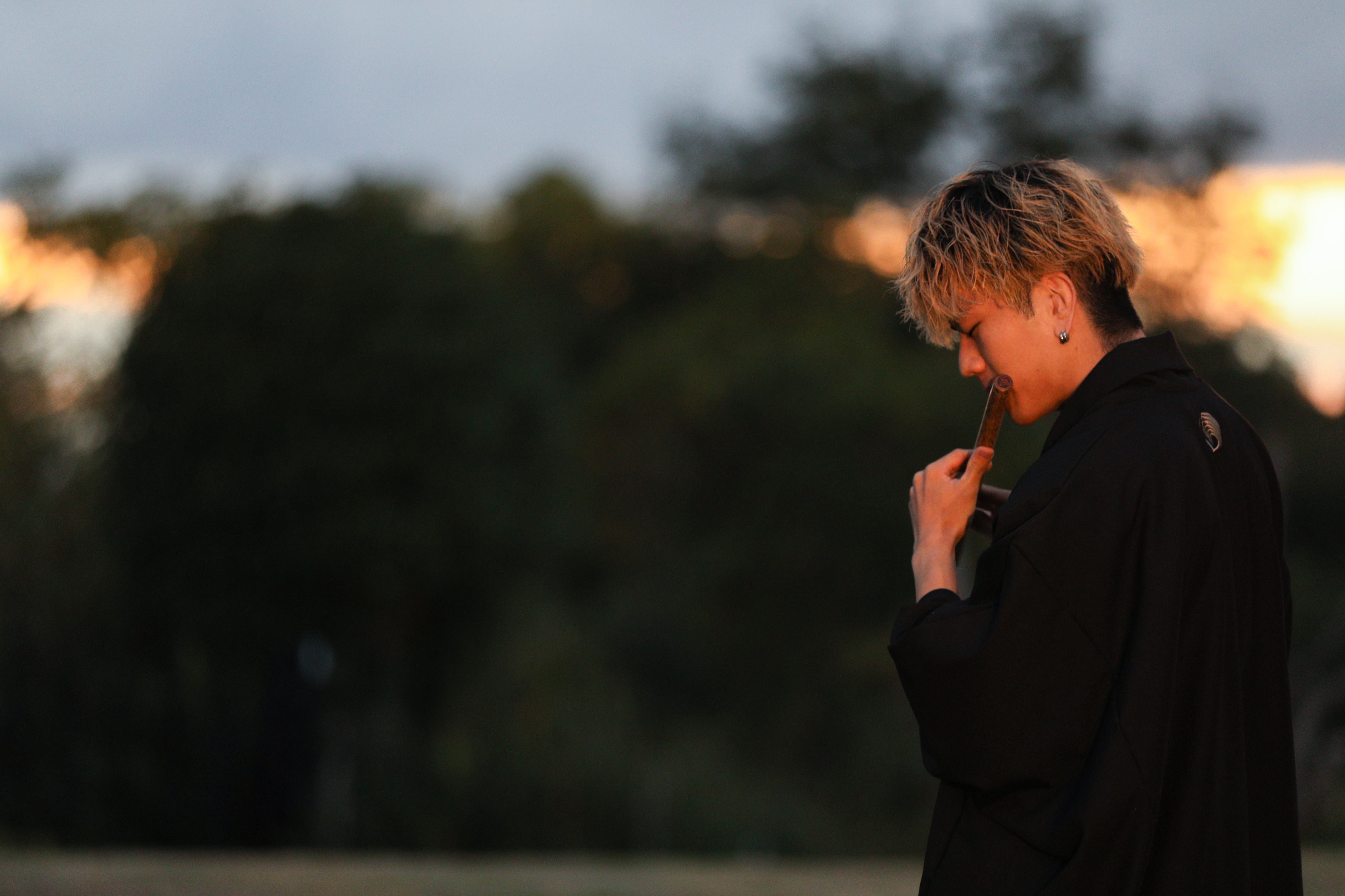 篠笛を吹くHikaruさん