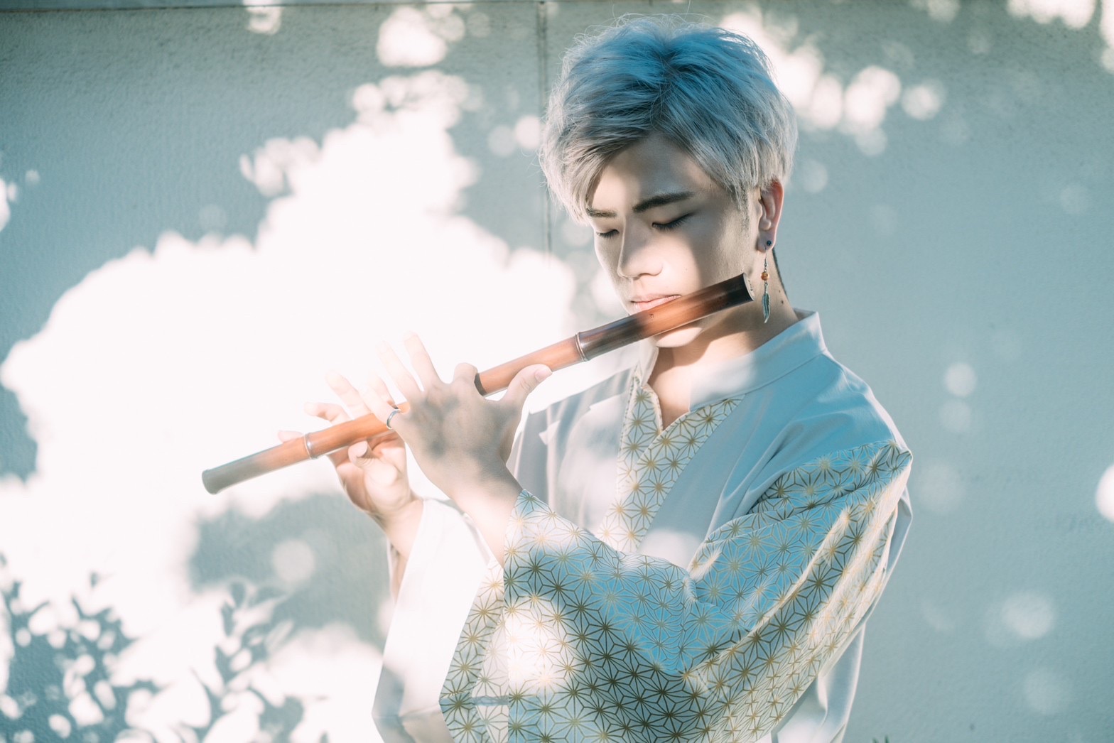 篠笛を吹くHikaruさん