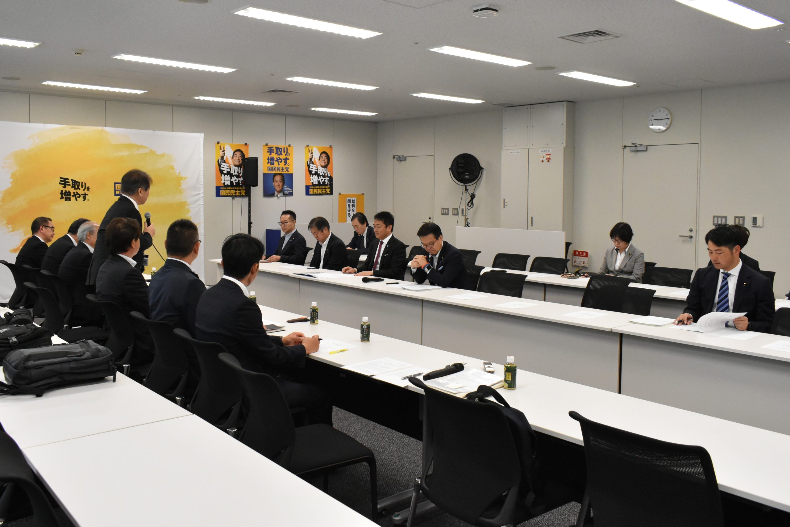 「KAKKINより要請書を受領」～国民民主党～