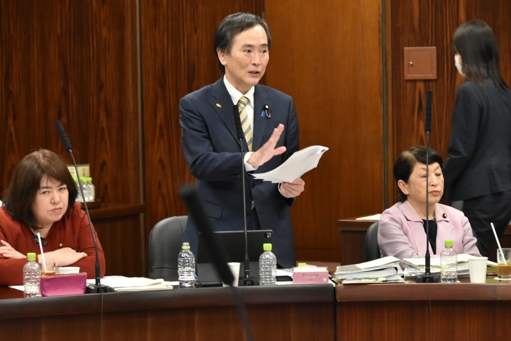 子どもの利益を最優先に議論すべき（共同親権および法定養育費等の導入に向けた民法改正案）～参議院法務委員会～