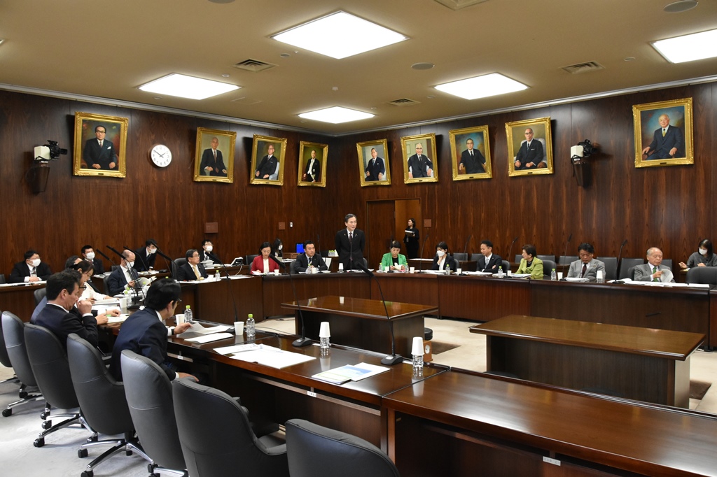 裁判官の処遇改善を提言～参議院法務委員会～