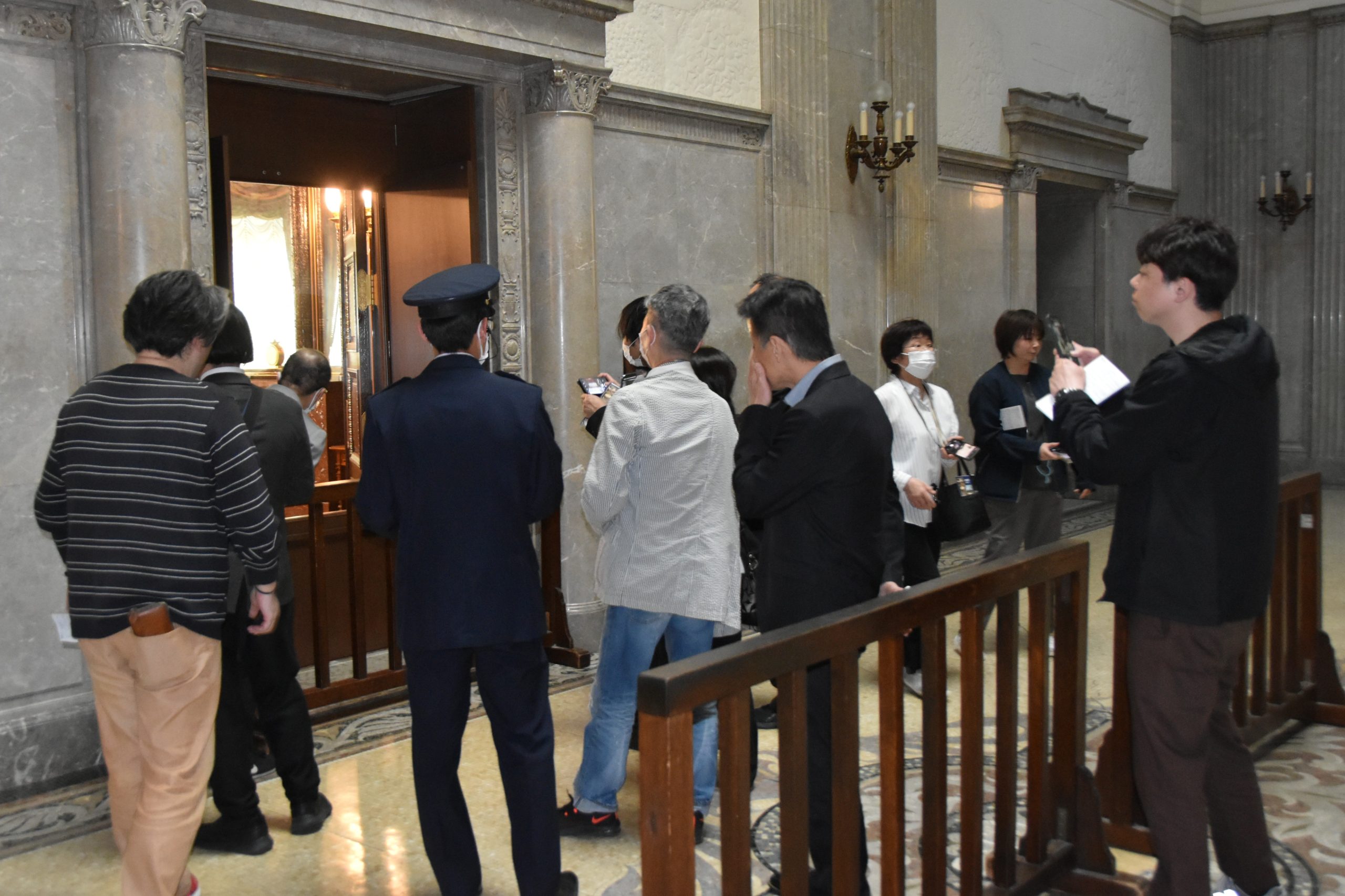 イズミヤ・阪急オアシス労働組合