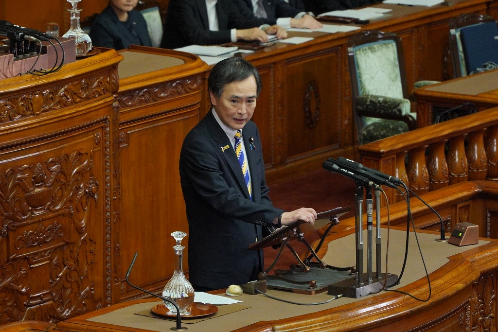 政策評価等年次報告に質疑～参議院本会議～