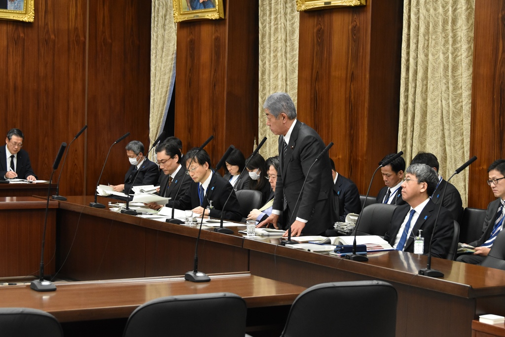 拉致被害者の即時帰国に向けて～北朝鮮による拉致問題等に関する特別委員会～