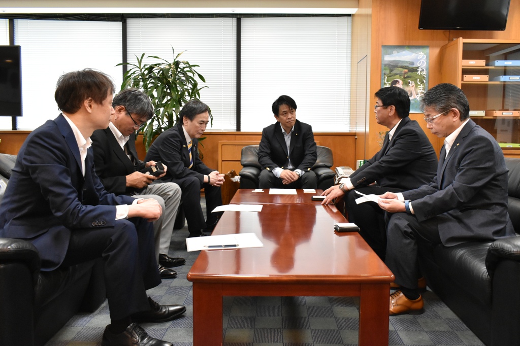 日本版ライドシェア事業に関する労働者保護に向けて厚労省要請～交通労連～