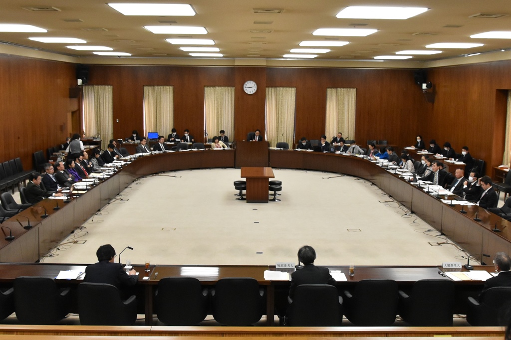 大災害発生後、住民相談に速やかに対応できる行政窓口の整備について参考人質疑～行監視委員会～