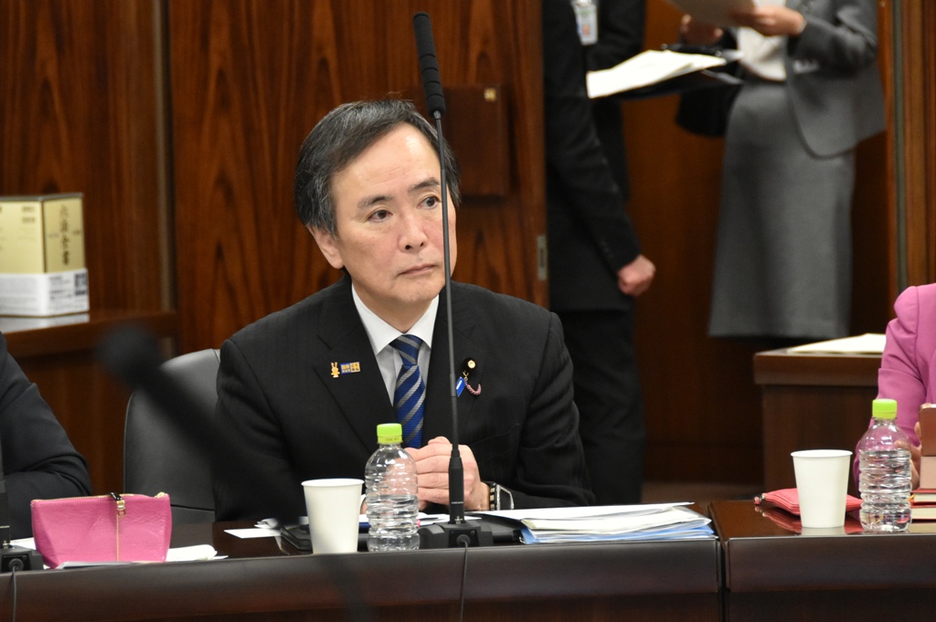 在留特別許可のガイドラインの解釈を問う～参議院法務委員会～