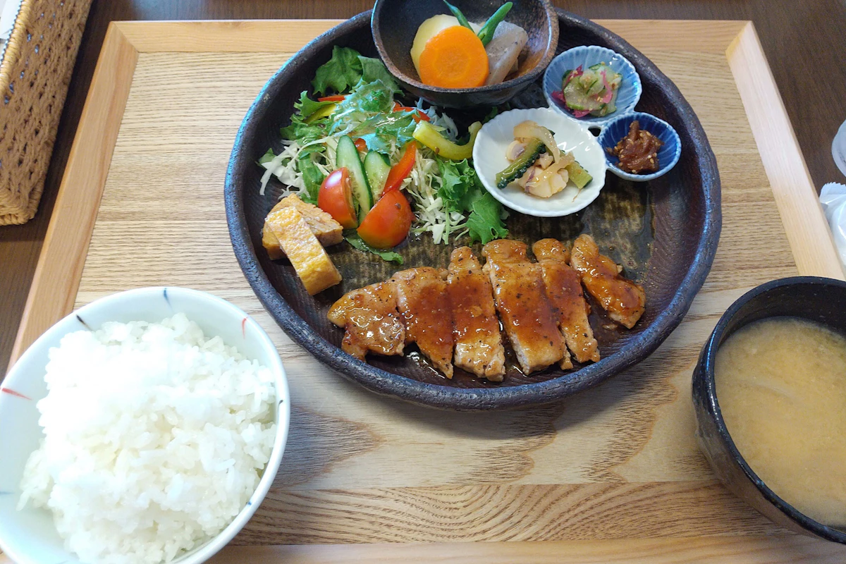 ごとうやかふぇでワンプレートランチ