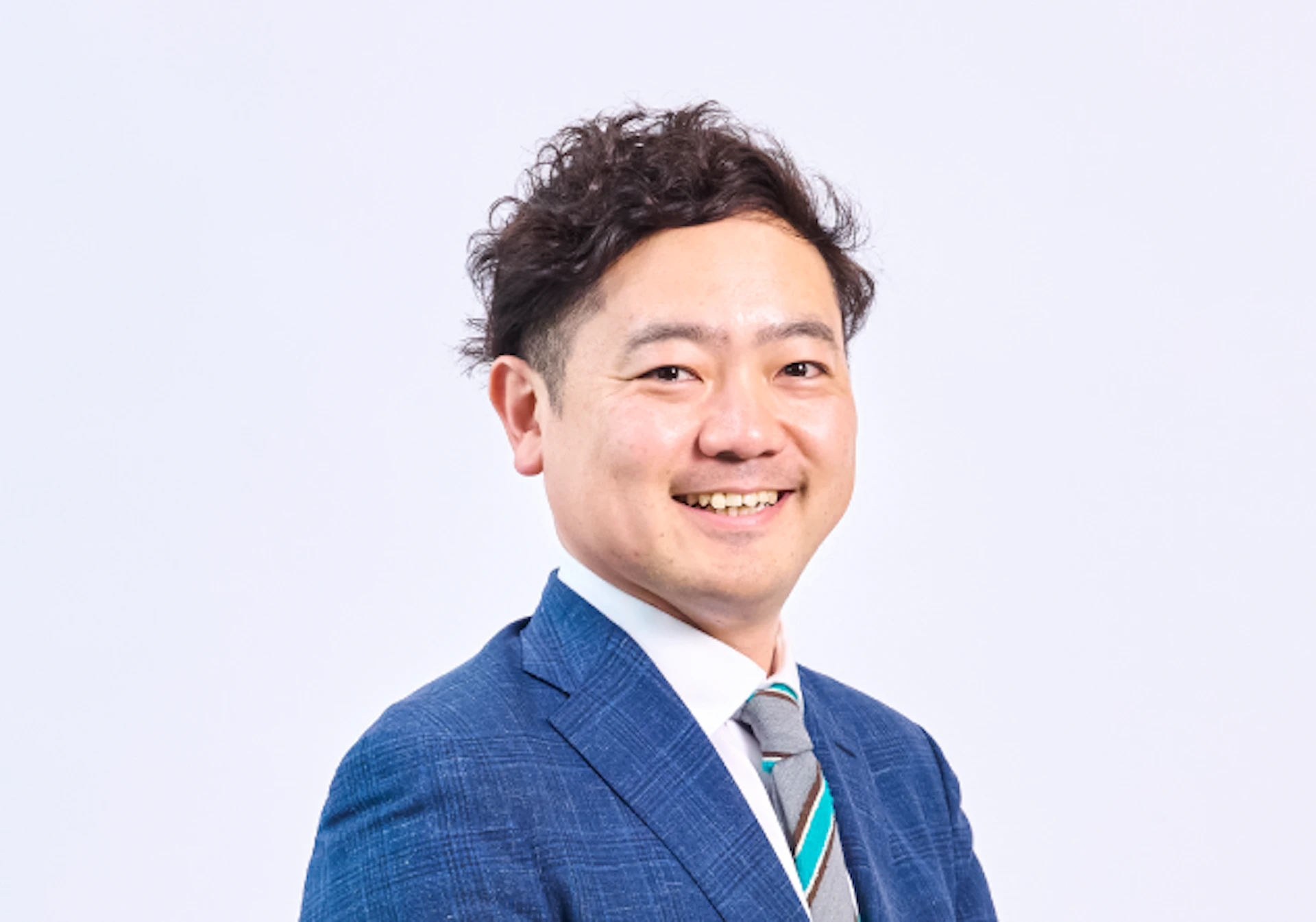 田井 義輝 氏