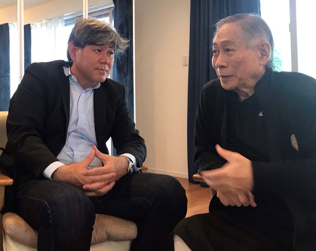 「To teach is to touch the future ～未来とは子どもたち～」