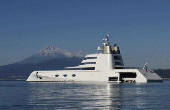 日本人は｢スーパーヨット｣誘致の効果を知らない〜〜大型クルーズ船の寄港で観光地が儲からない現実 