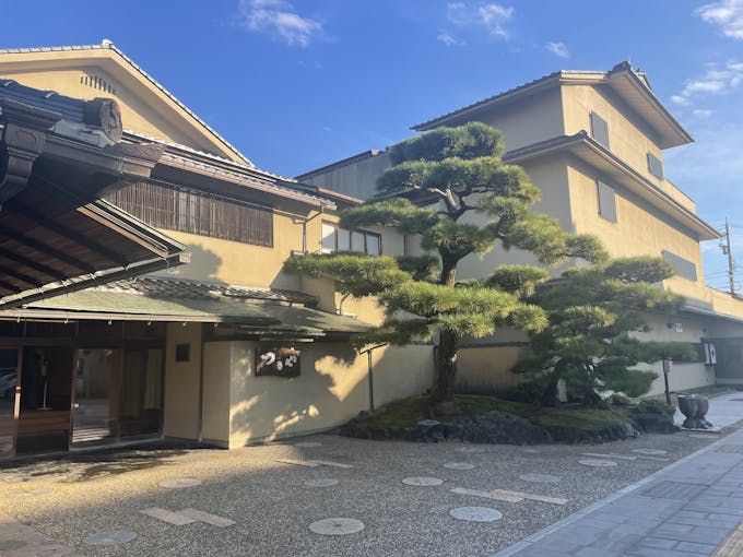 ｢加賀屋｣50歳の元若女将が選んだ