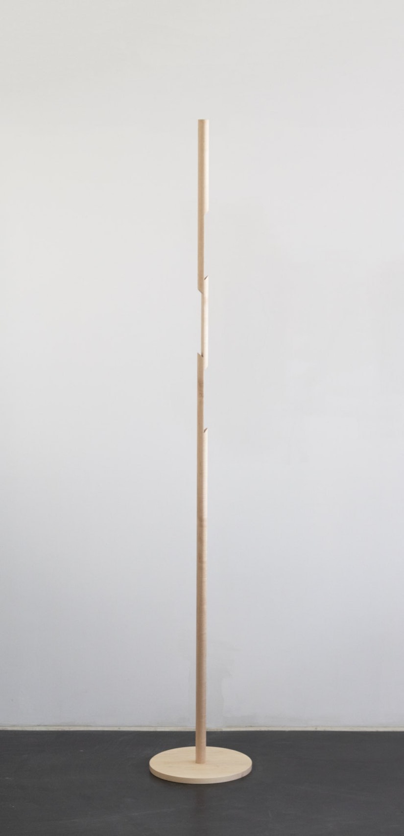 image of コートハンガー No. 3