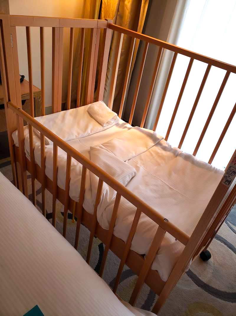 ヒルトン東京お台場ベビーベッド