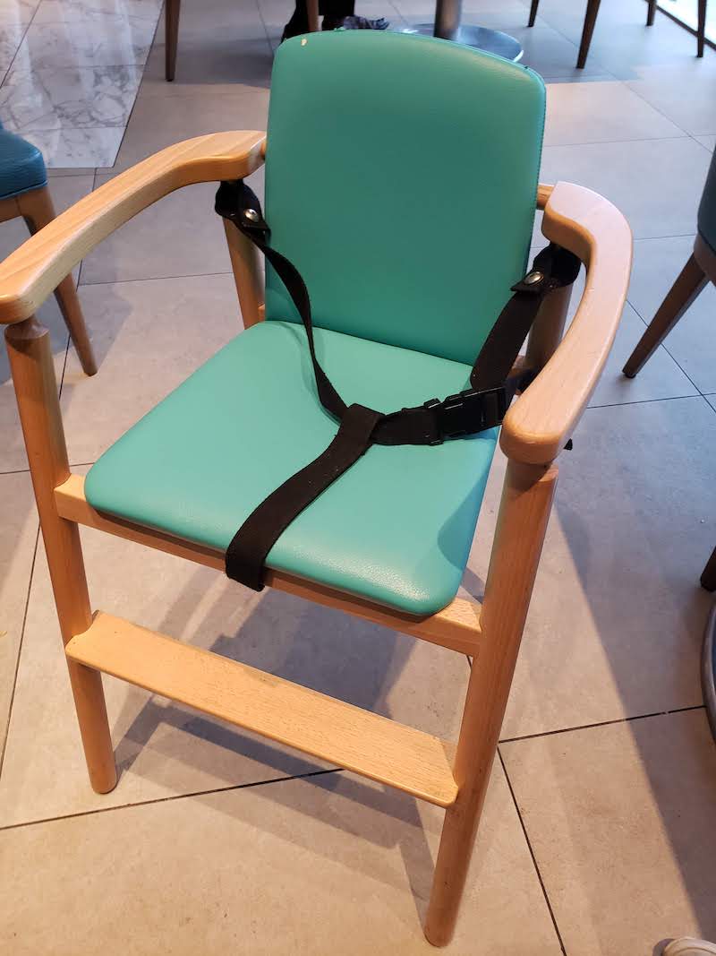 ヒルトン東京お台場、子供用の椅子