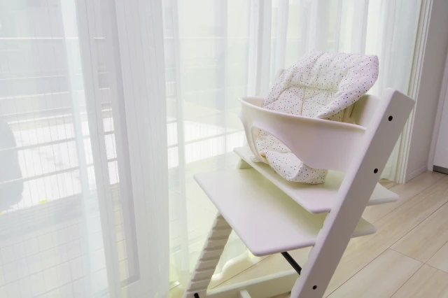 【比較】ベビーハイチェアを選ぶとしたらストッケ(STOKKE)?ファルスカ(farska)?
