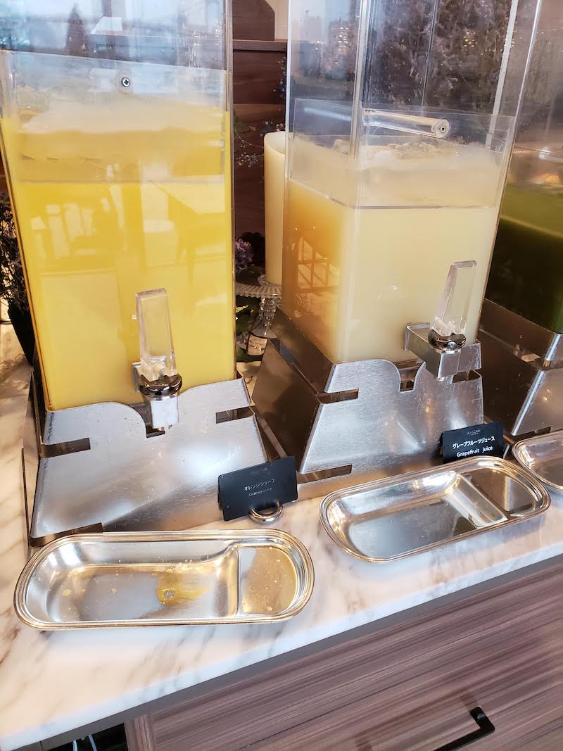 ヒルトン東京お台場朝食ビュッフェジュース