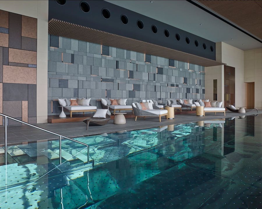 フォーシーズンズ大手町プール