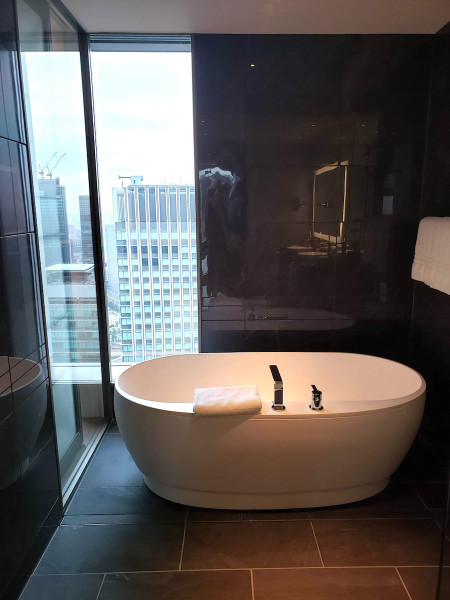 フォーシーズンズ大手町バスルーム